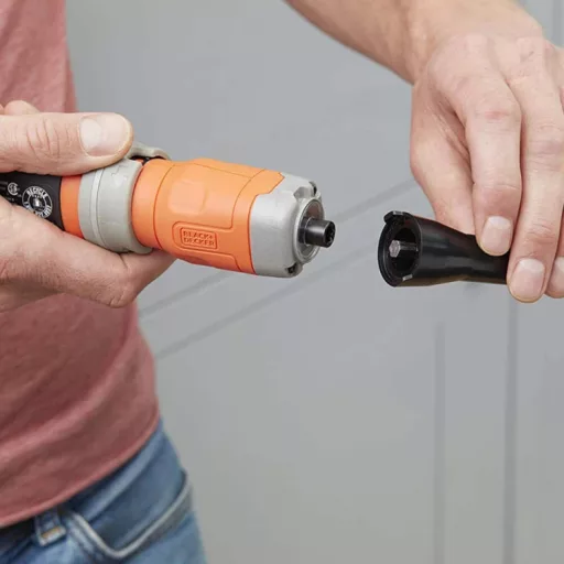 Black and Decker BCF603C-QW RÚDCSAVAROZÓ TÖLTŐKÁBELLEL DOBOZBAN