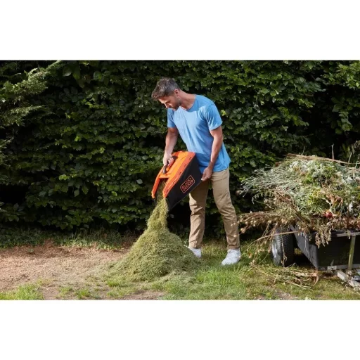 Black and Decker BCMW33184L2-QW AKKUS FŰNYÍRÓ 2 DB 4 AH AKKUVAL 1 TÖLTŐVEL