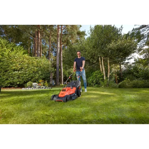Black and Decker BEMW481BH-QS FÚNYÍRÓ, 1800W, 42 CM