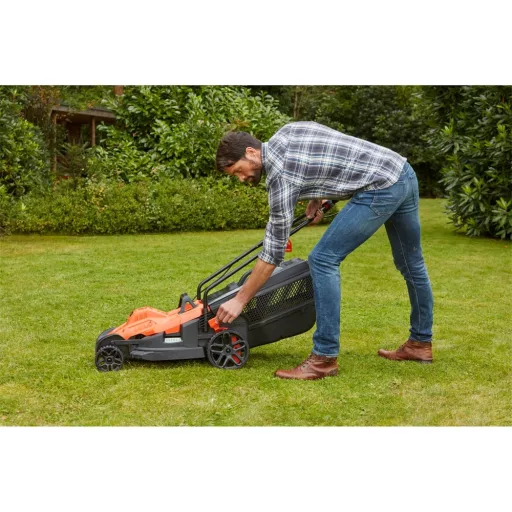 Black and Decker BEMW481BH-QS FÚNYÍRÓ, 1800W, 42 CM