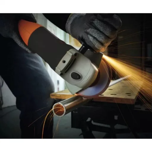 Black and Decker KG1202-QS SAROKCSISZOLÓ KOFFERBEN 1200W