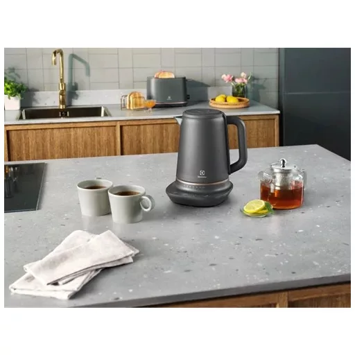 Electrolux E7K1-6BP VÍZFORRALÓ