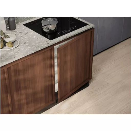 Electrolux LXB2AE82S HŰTŐ BEÉPÍTHETŐ EGYAJTÓS