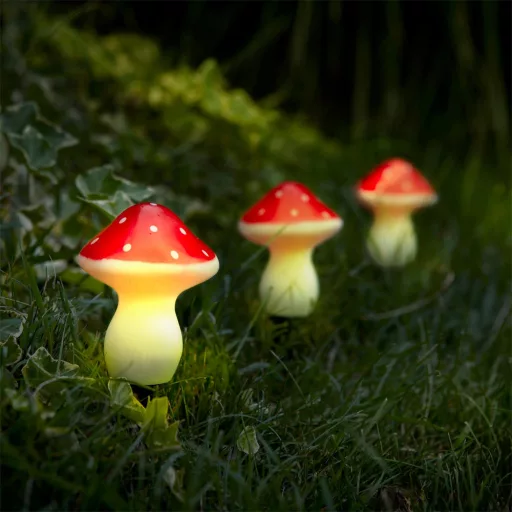 Garden of Eden 11756 LESZÚRHATÓ SZOLÁR FÉNYFÜZÉR, GOMBÁK, 3M