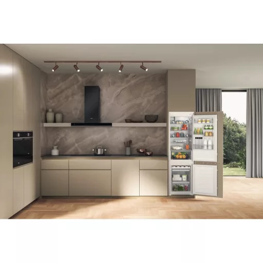 Whirlpool WHC18D011C2 HŰTŐ ALULFAGYASZTÓS BEÉPÍTHETŐ